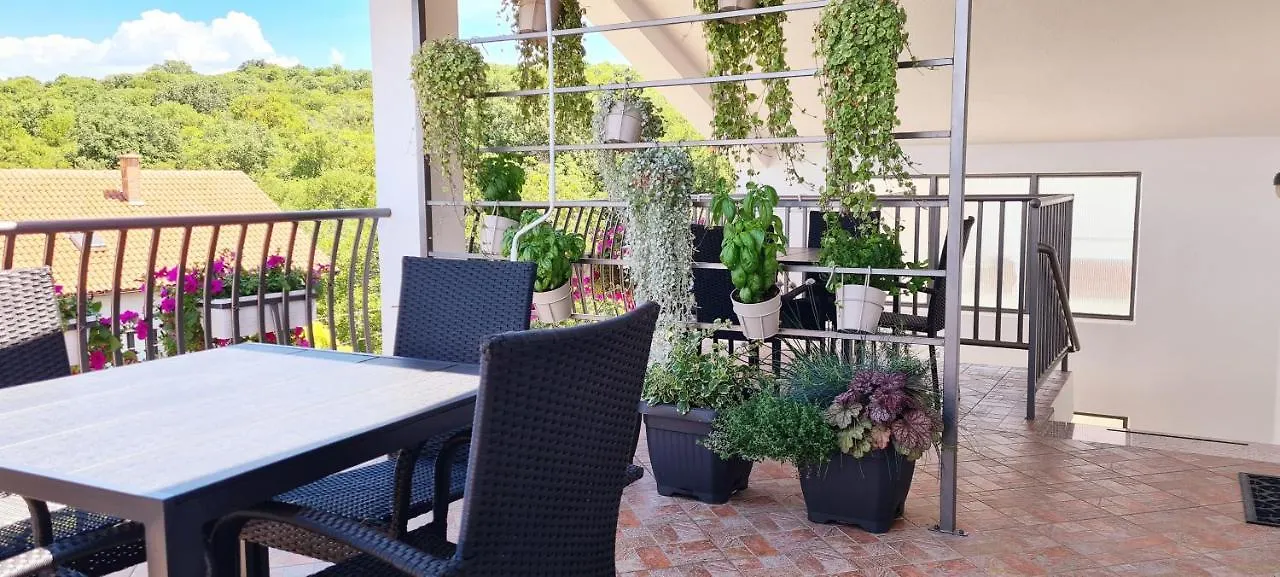 Apartment Studio Dora Malinska Croatia